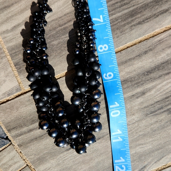 Lia Sophia Graduating Beaded Statement Necklace 9 Inches - Picture 2 of 8